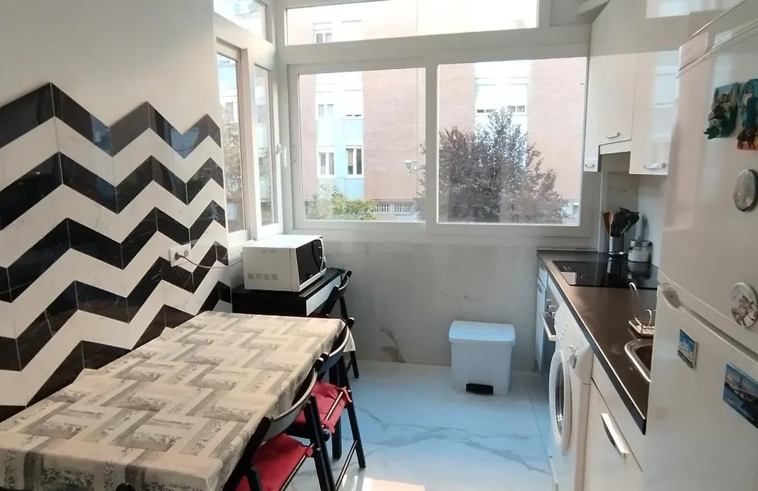 Apartamento Luminoso Y Nuevo En Madrid Rio-1